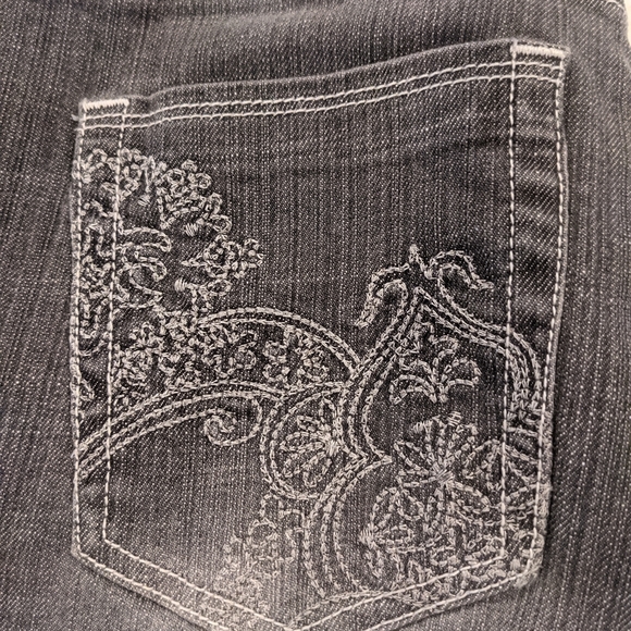 Chicos Jeans - Picture 2 of 3